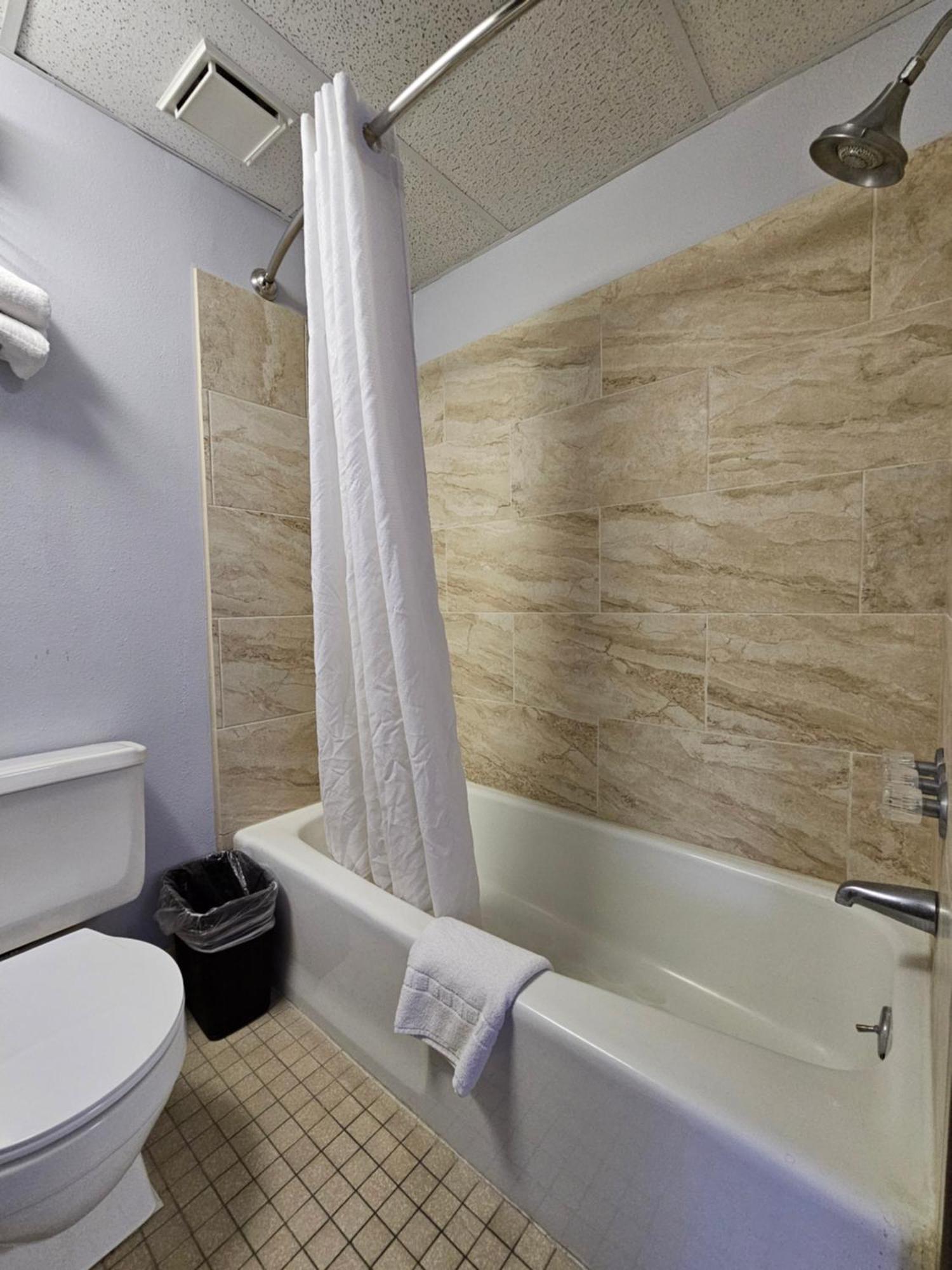 1St Choice Inn Of Rawlins Bagian luar foto